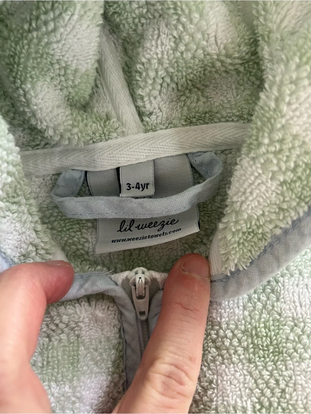 Weezie towels. Kids Hooded Gown - Light Green Check swim/towel robe size 3/4
